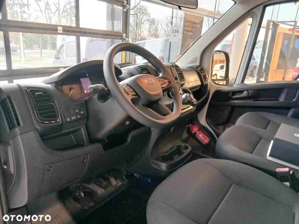 Toyota Proace Max Skrzynia Od Ręki - 9