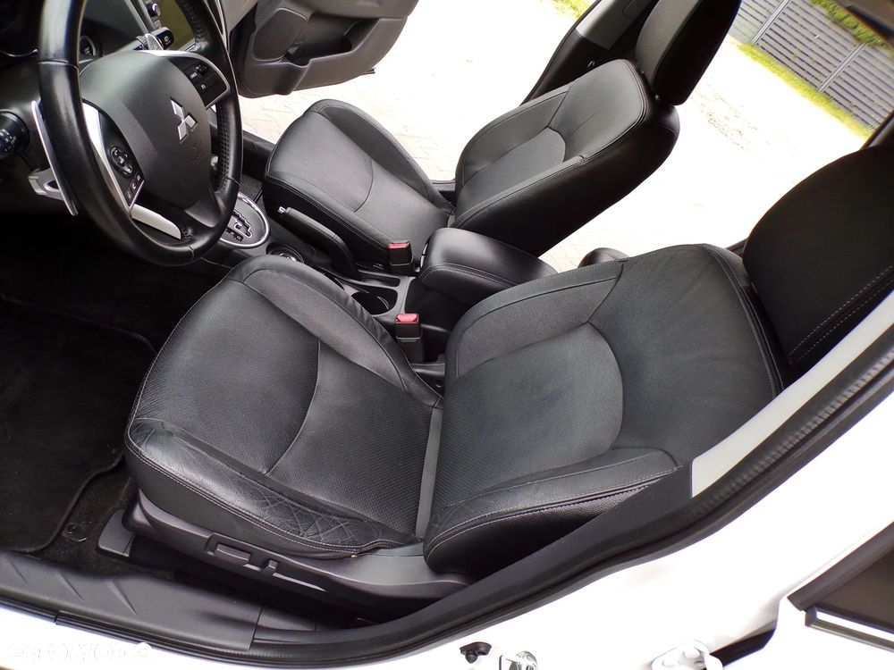 Mitsubishi ASX 2.2 DI-D 4WD Automatik Diamant Edition+ - 27