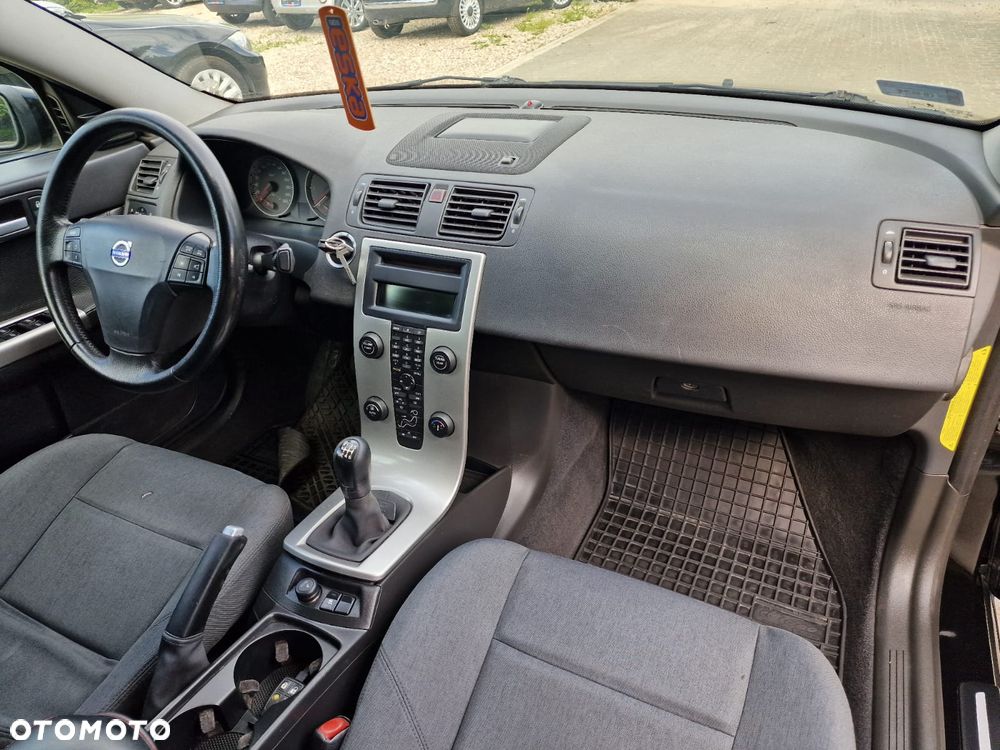 Volvo S40 2.0D Momentum - 12