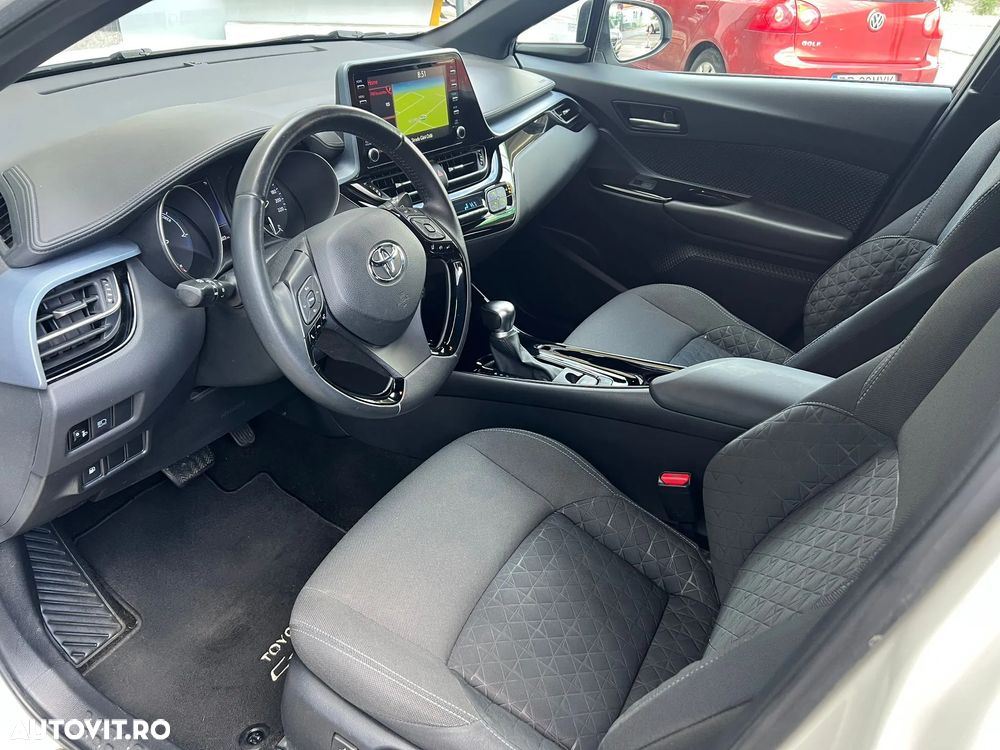 Toyota C-HR 2.0 Hybrid Business-Edition - 17