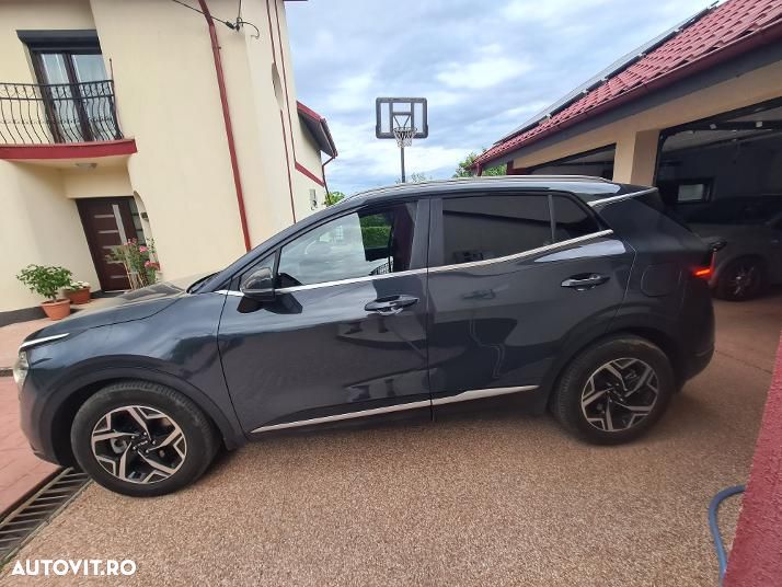 Kia Sportage 1.6 T-GDI MHEV 6MT 4x2 Urban - 4