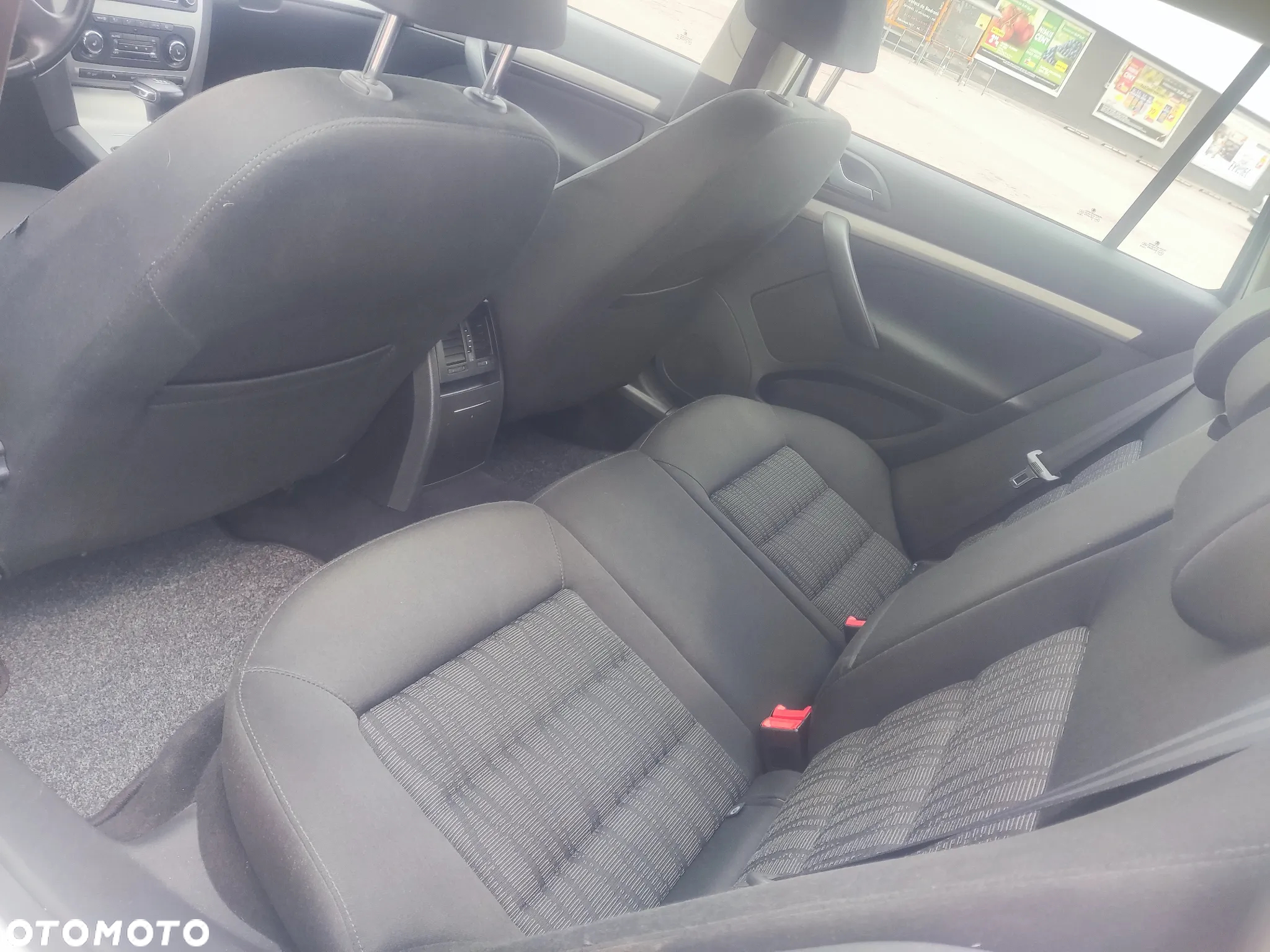 Skoda Octavia 1.8 TSI DSG Elegance - 6