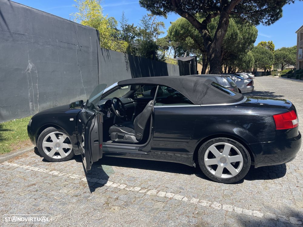 Audi A4 Cabrio 2.5 TDi - 17