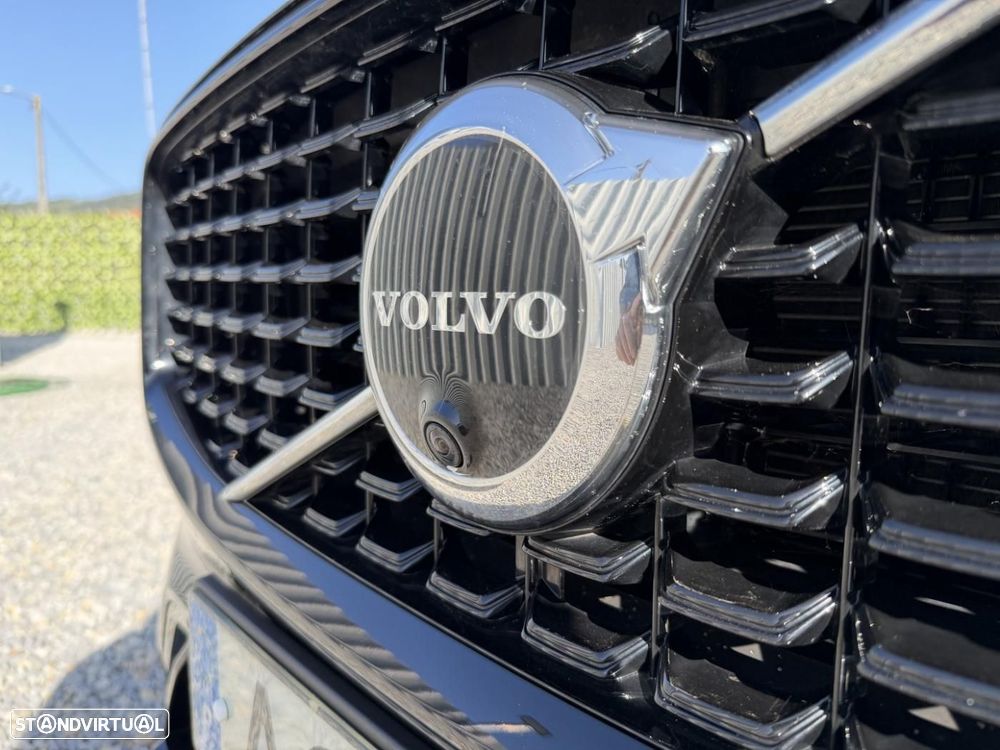 Volvo XC 60 2.0 T6 PHEV R-Design AWD - 19
