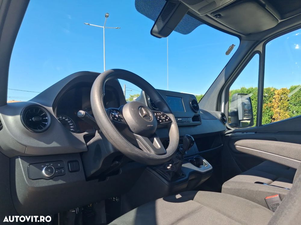 Mercedes-Benz Sprinter 317 - 20