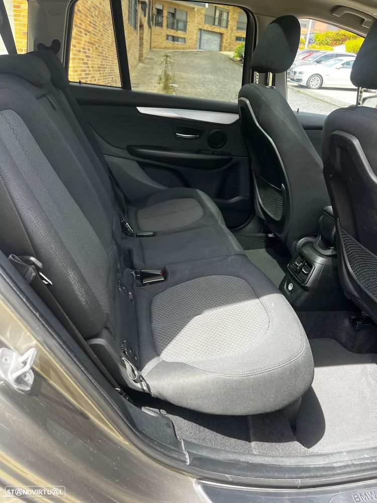 BMW 216 Active Tourer d Luxury Line - 18