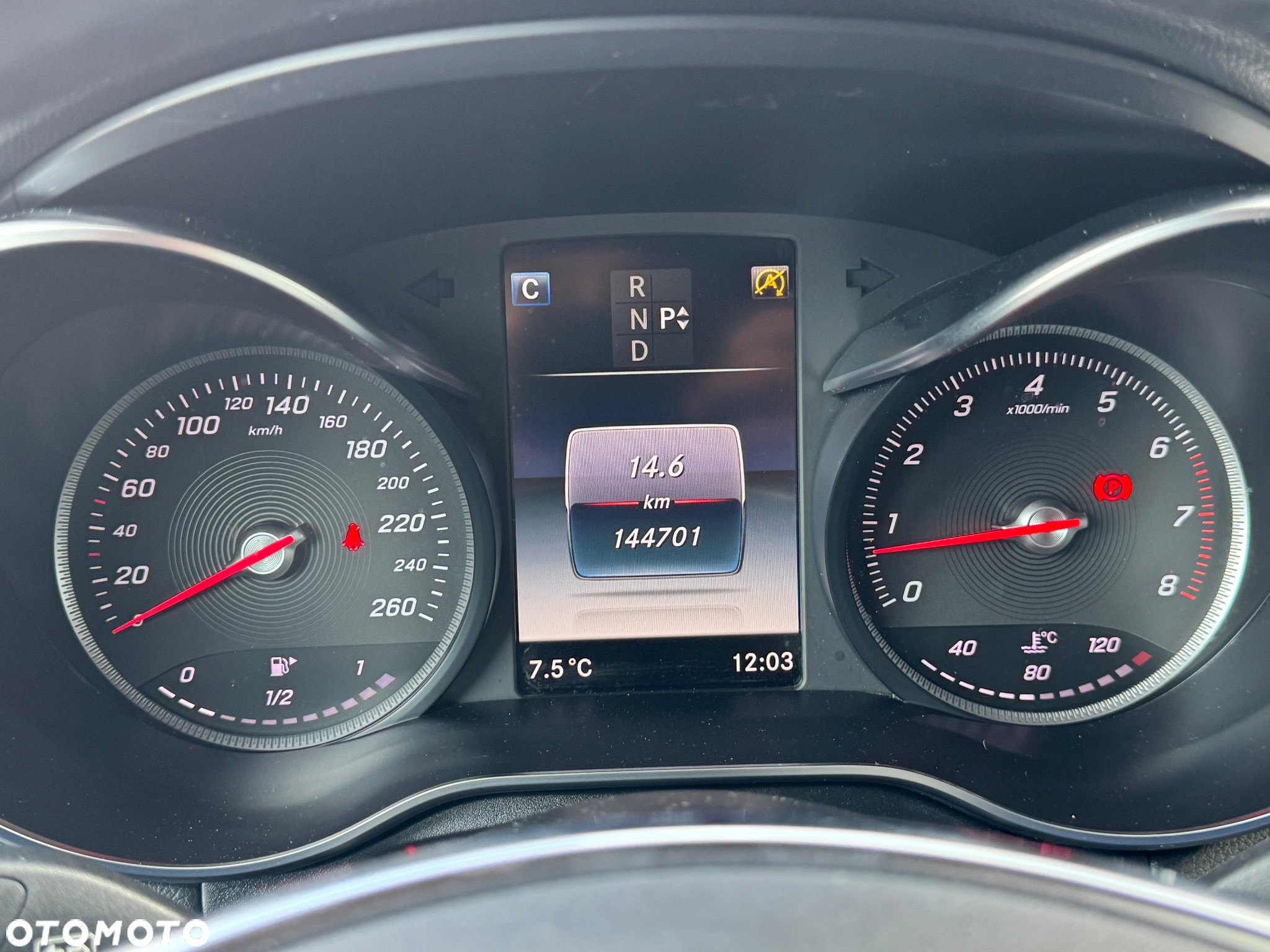 Mercedes-Benz GLC 250 Coupe 4Matic 9G-TRONIC AMG Line - 40