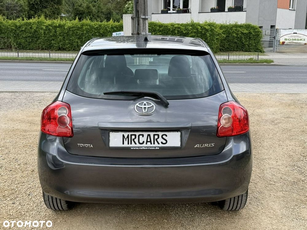 Toyota Auris - 8