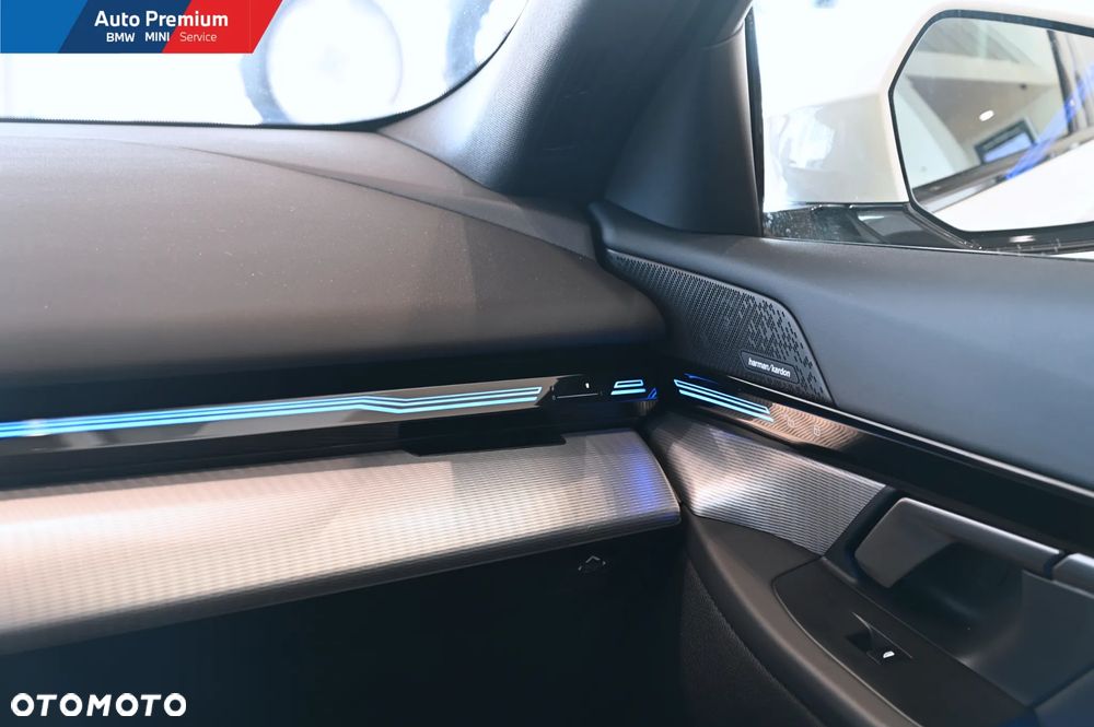 BMW Seria 5 520d xDrive mHEV - 14