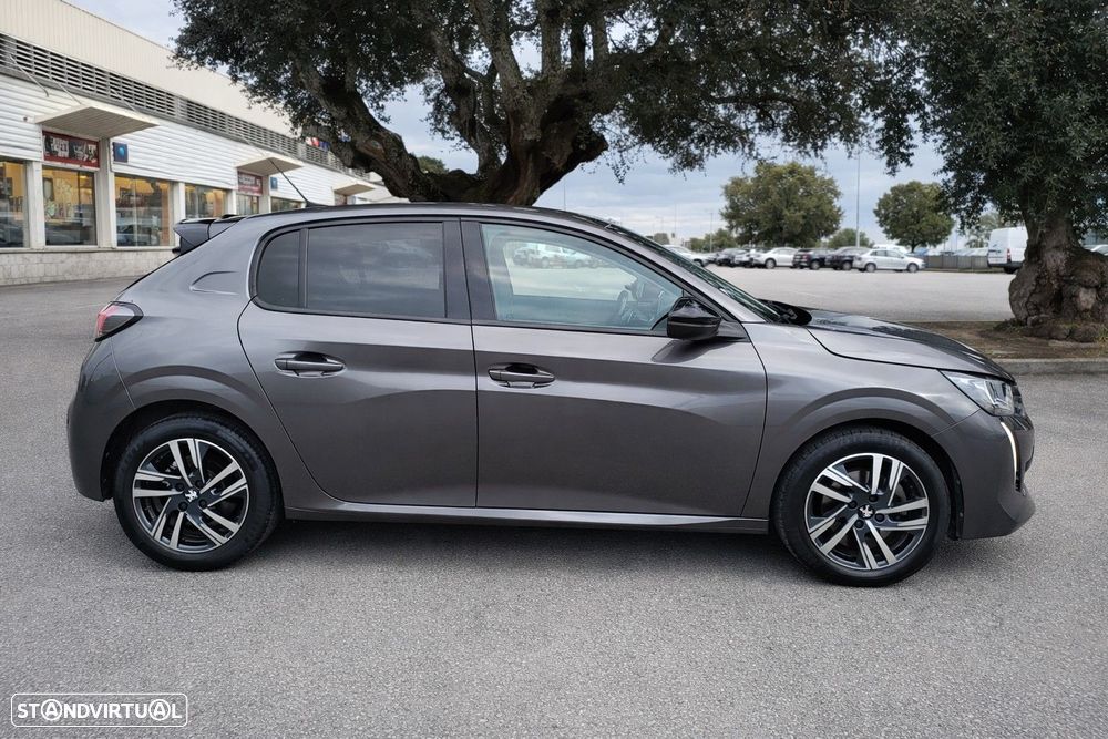 Peugeot 208 1.2 Hybrid Allure e-DCS6 - 4