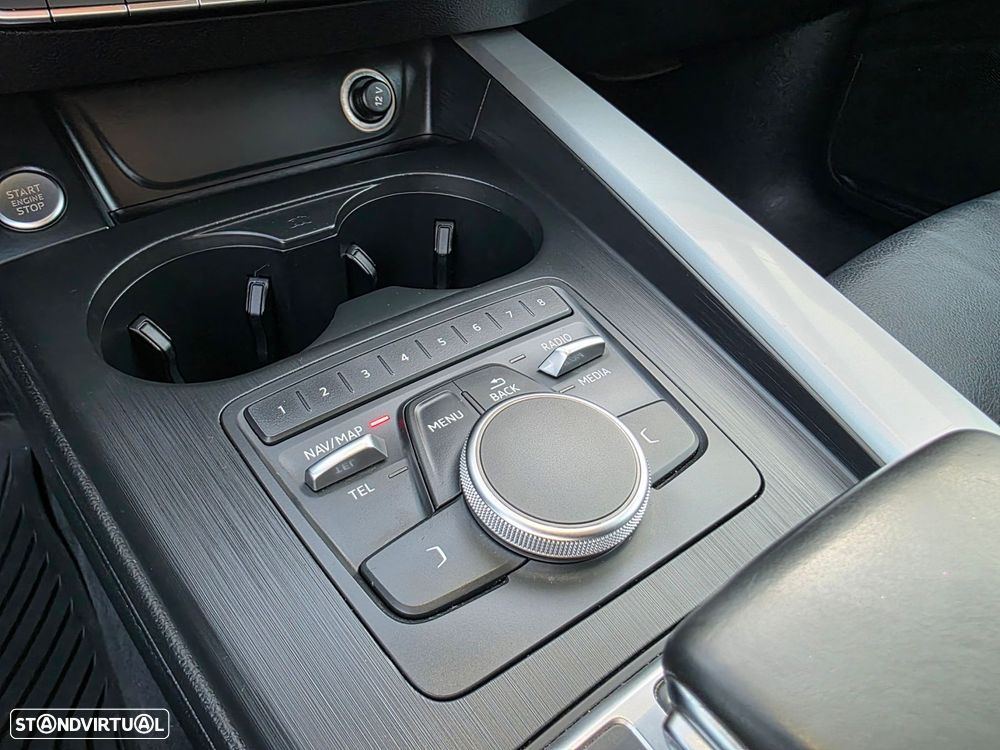 Audi A4 2.0 TDI Advance S tronic - 15