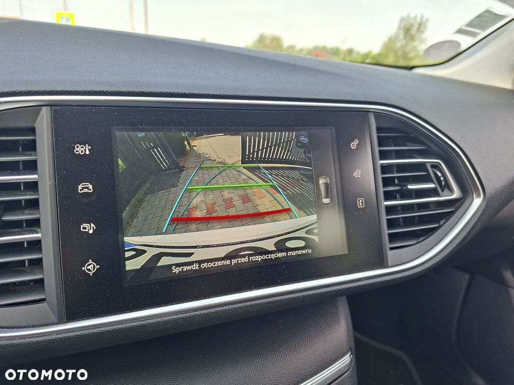 Peugeot 308 1.2 PureTech Style S&S - 8