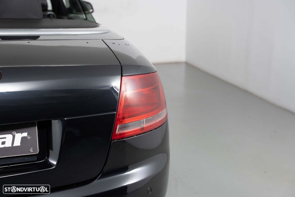 Audi A4 Cabrio 2.0 TDI S-line - 14