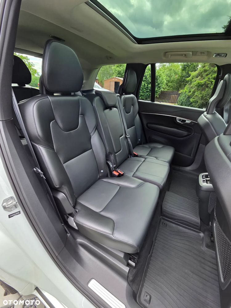 Volvo XC 90 T5 AWD Momentum 7os - 29