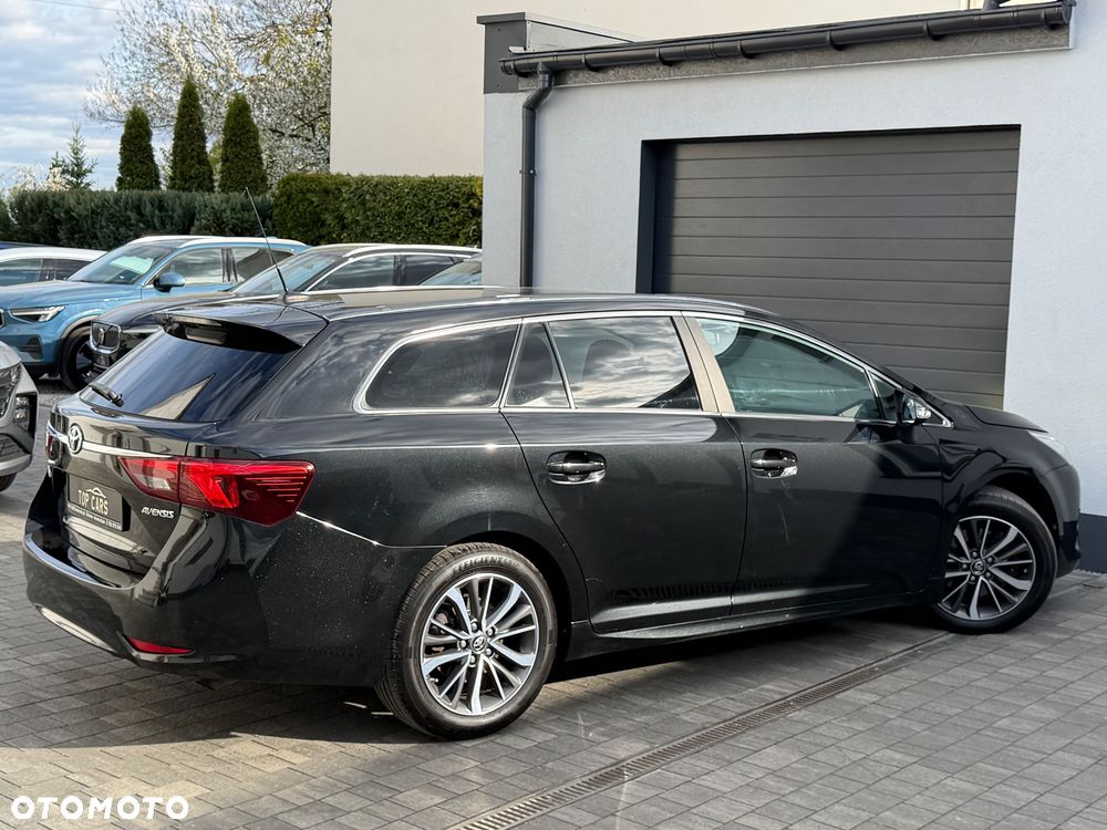 Toyota Avensis - 24