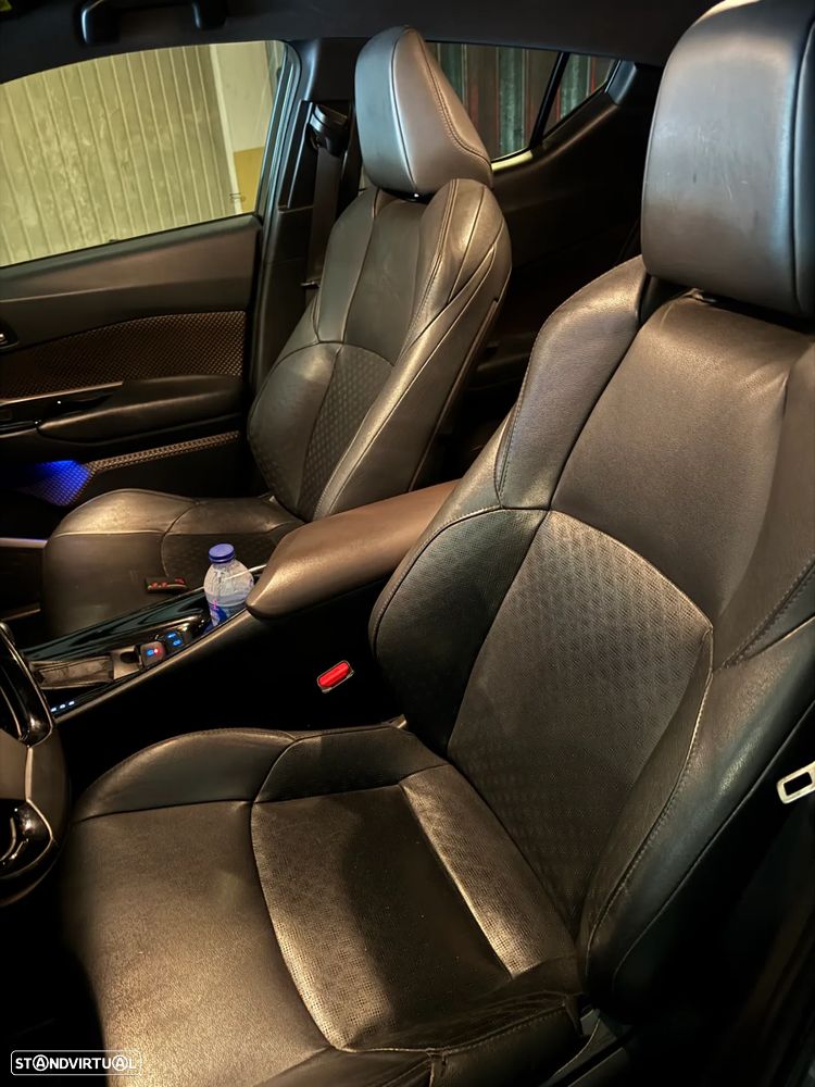 Toyota C-HR 1.8 HSD Exclusive+P.Luxury - 14