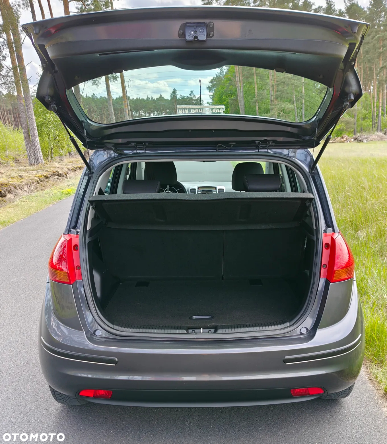 Kia Venga - 7