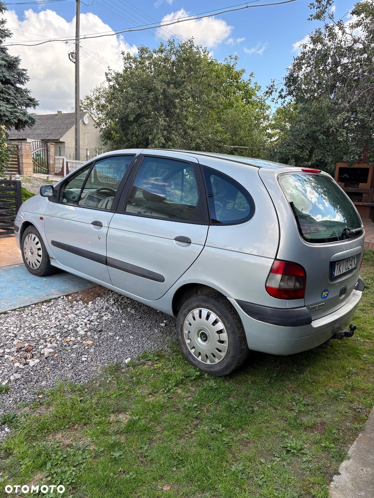 Renault Scenic 1.9 dCi Authentique - 5