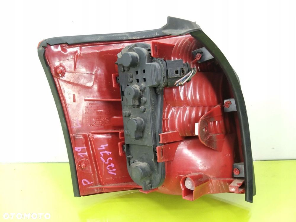 Lampa prawa tylna tył Audi A4 B6 8E AVANT KOMBI 2000-2004 DEPO 084411971RR - 2