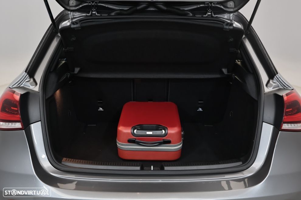 Mercedes-Benz A 200 AMG Line - 25