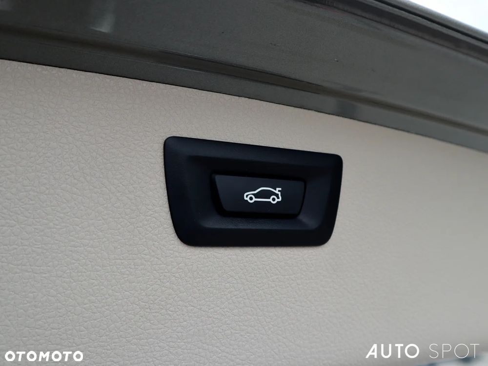 BMW Seria 3 320d xDrive Advantage - 40