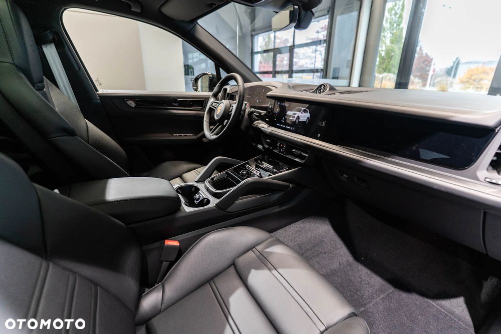 Porsche Cayenne E-Hybrid PHEV Black Edition - 12