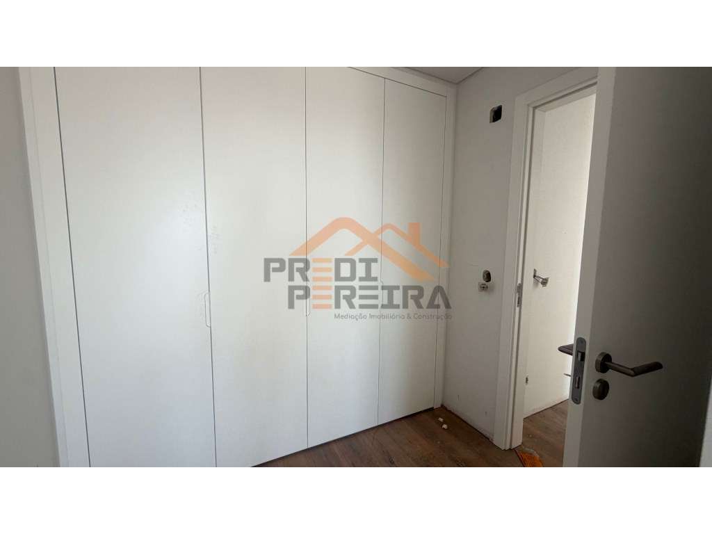 Apartamento T3, com dois estacionamentos, situados no ALVERCA PREST... - Grande imagem: 3/21