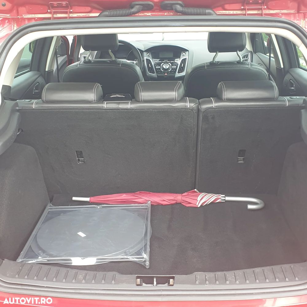 Ford Focus 1.6 EcoBoost Start-Stopp-System Champions Edition - 26