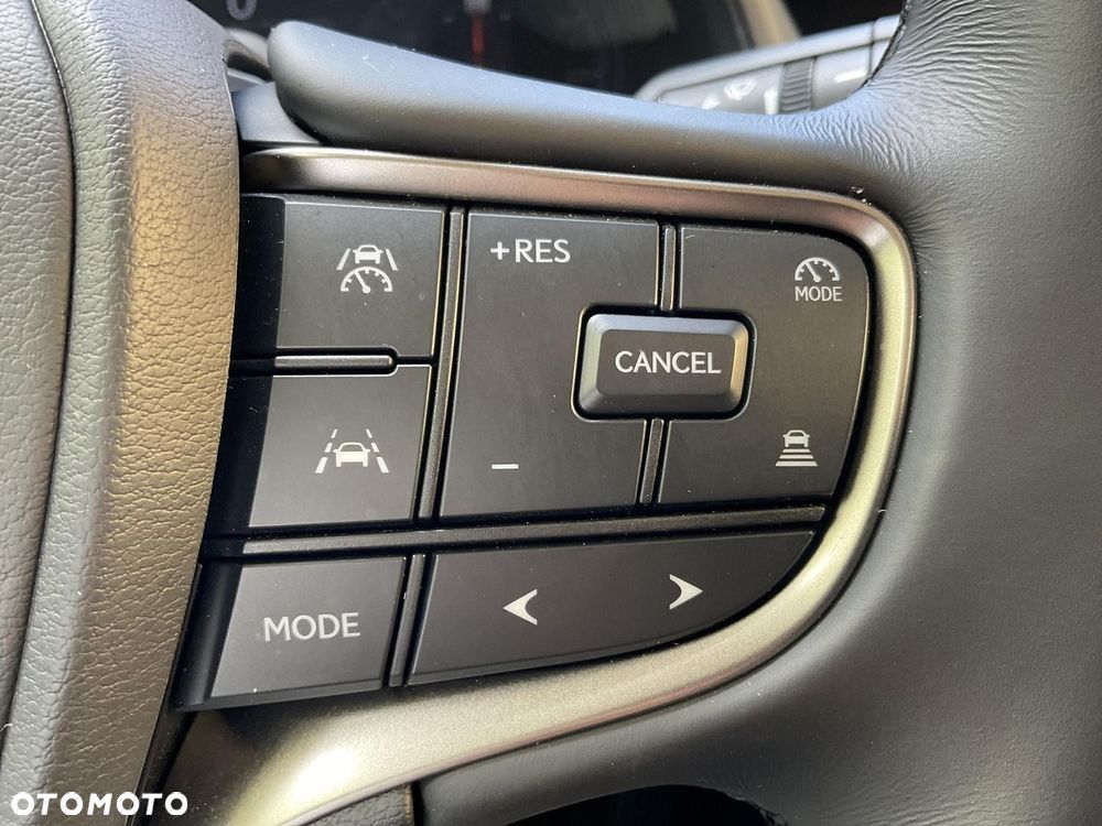 Lexus UX 300h Omotenashi AWD - 21