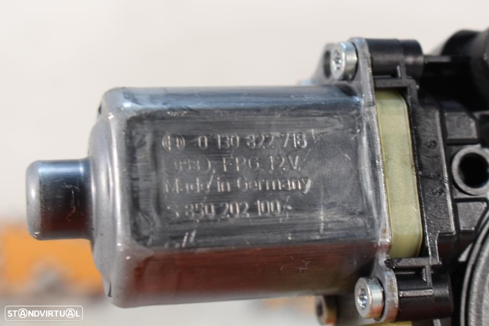 Motor Do Elevador De Vidro Frente Direito Seat Leon (5F1)  0130822718 - 7