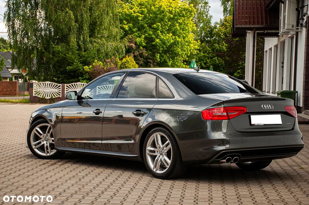 Audi A4 Limousine 1.8 TFSI quattro S line Sportpaket - 17