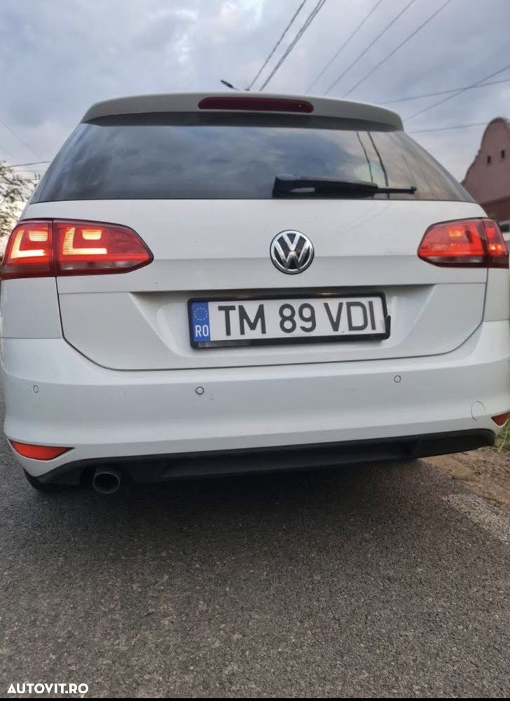 Volkswagen Golf 1.6 TDI DPF BlueMotion - 5