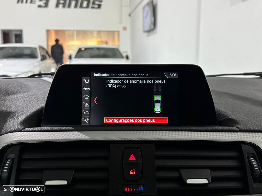 BMW 118 d Pack M - 31