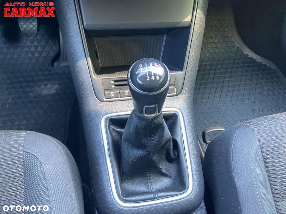 Volkswagen Tiguan - 15