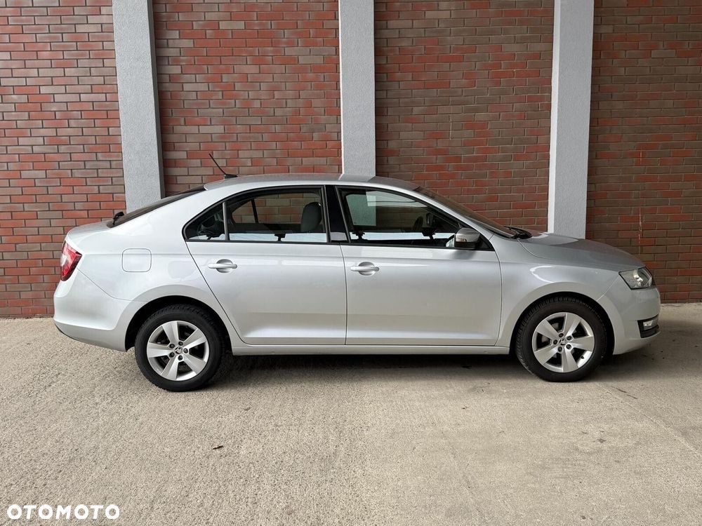 Skoda RAPID - 7