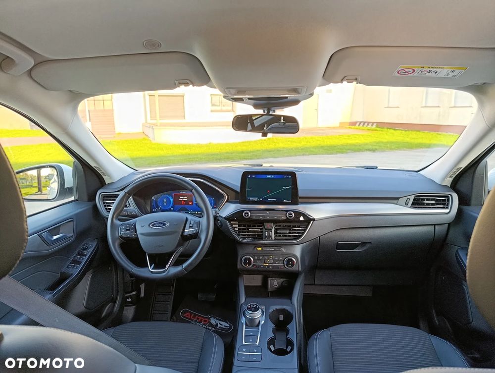 Ford Kuga - 16