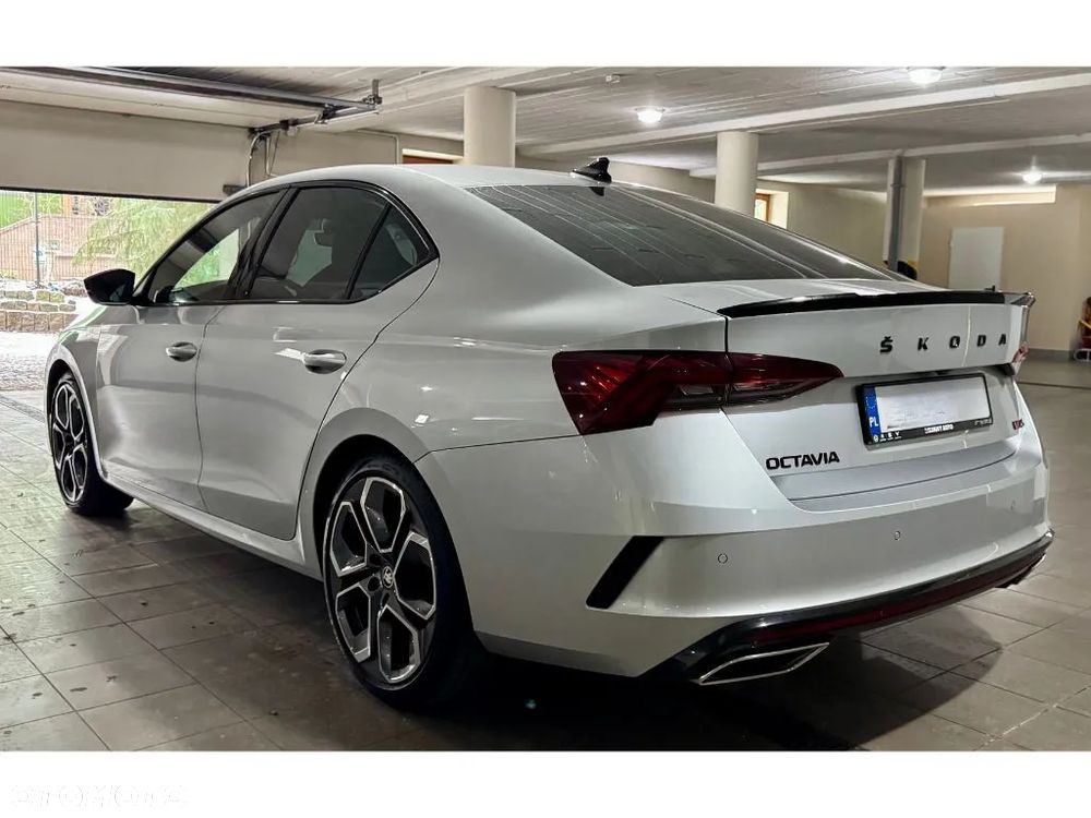 Skoda Octavia 2.0 TDI 4x4 RS DSG - 7