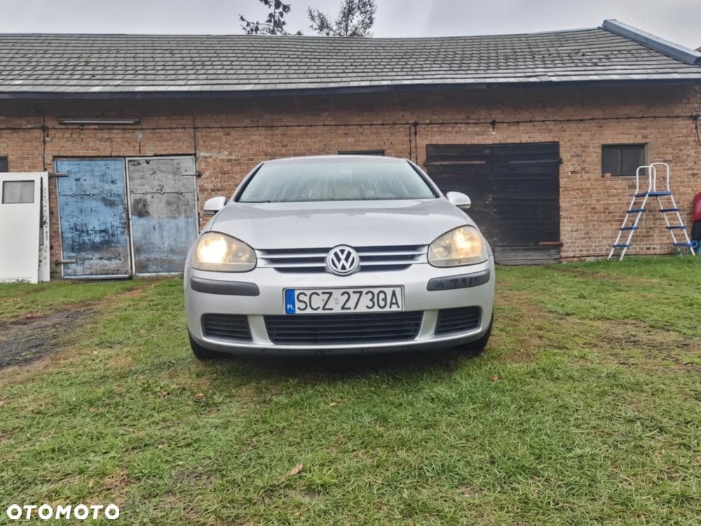 Volkswagen Golf - 2