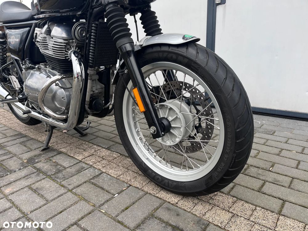 Royal Enfield Interceptor - 25