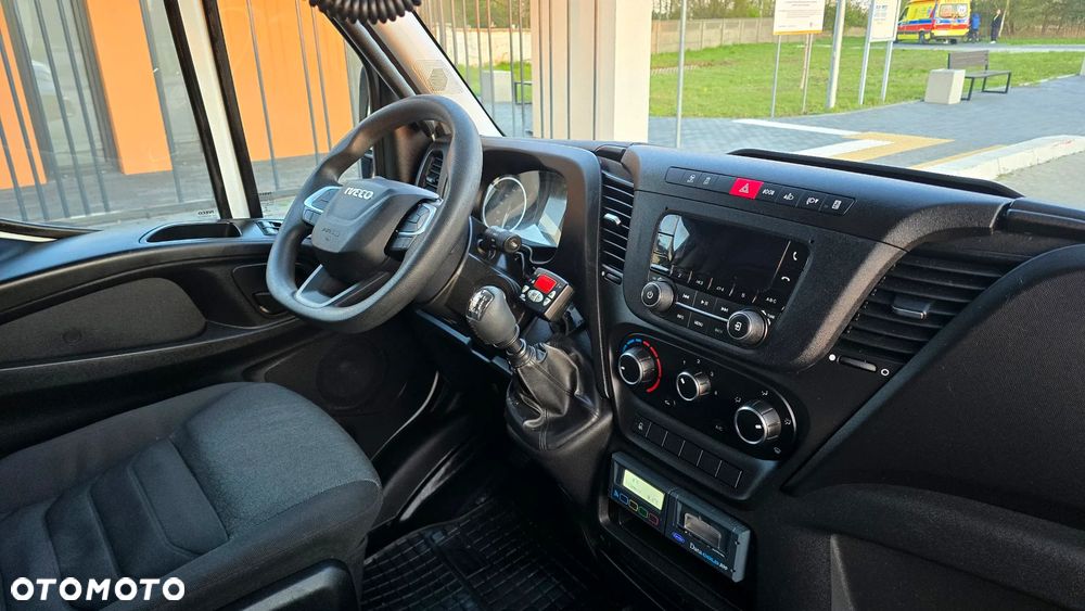 Iveco ❗️❗️DAILY 3.0 180Km 50C18 JAK NOWY ❗️❗️NOWY MODEL / CHŁODNIA MROŹNIA -32 +32 / ZASILANIE 230V / PIERWSZY WŁASCICIEL  / TEMPOMAT AKTYWNY / BLIŹNIAKI / ZASILANIE 230V / GRUBA SCIANKA / ZABUDOWA DPR / AGREGAT CARRIER XARIOS 350 / WERSJA WZMOCNIONA / FULL OPCJA / SERWIS ASO / SALON POLSKA / 35C15 50C15 35C18❗❗ JAK Z SALONU - NOWY -❗❗ - 8