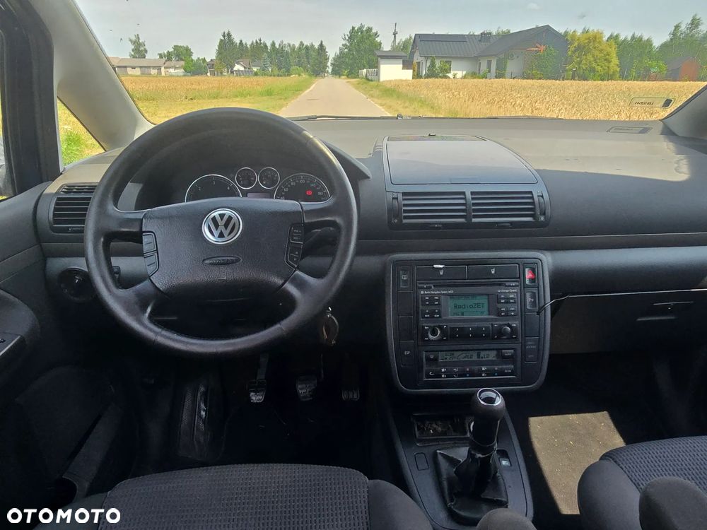 Volkswagen Sharan 1.9 TDI Advantage - 8