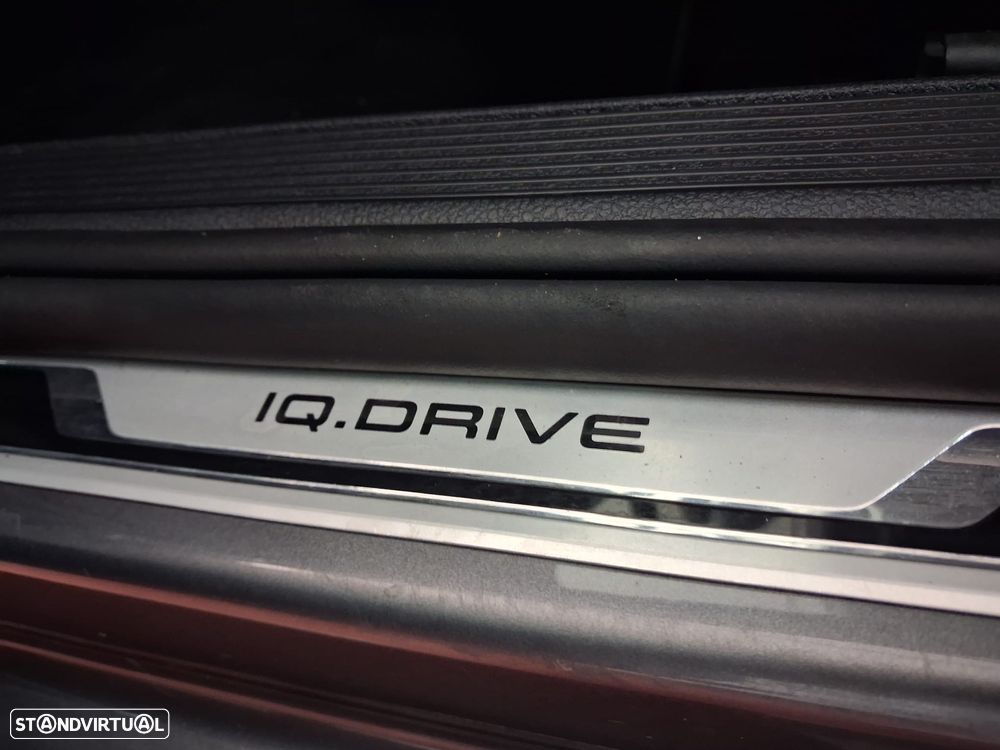 VW Golf 1.6 TDI SCR IQ.DRIVE - 12