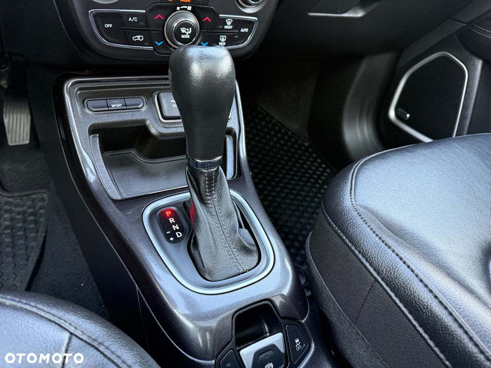 Jeep Compass 1.3 T-GDI I4 Automatik S - 19