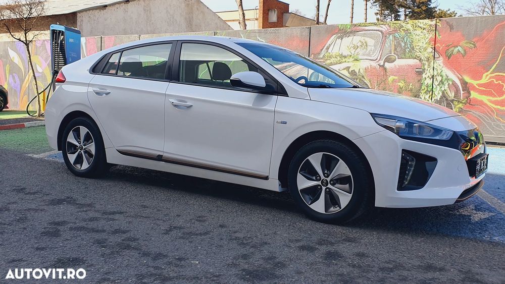 Hyundai IONIQ 120CP Exclusive - 22