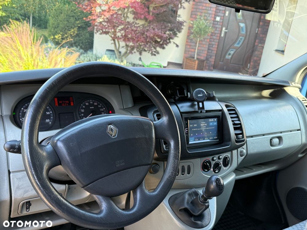 Renault Trafic - 22