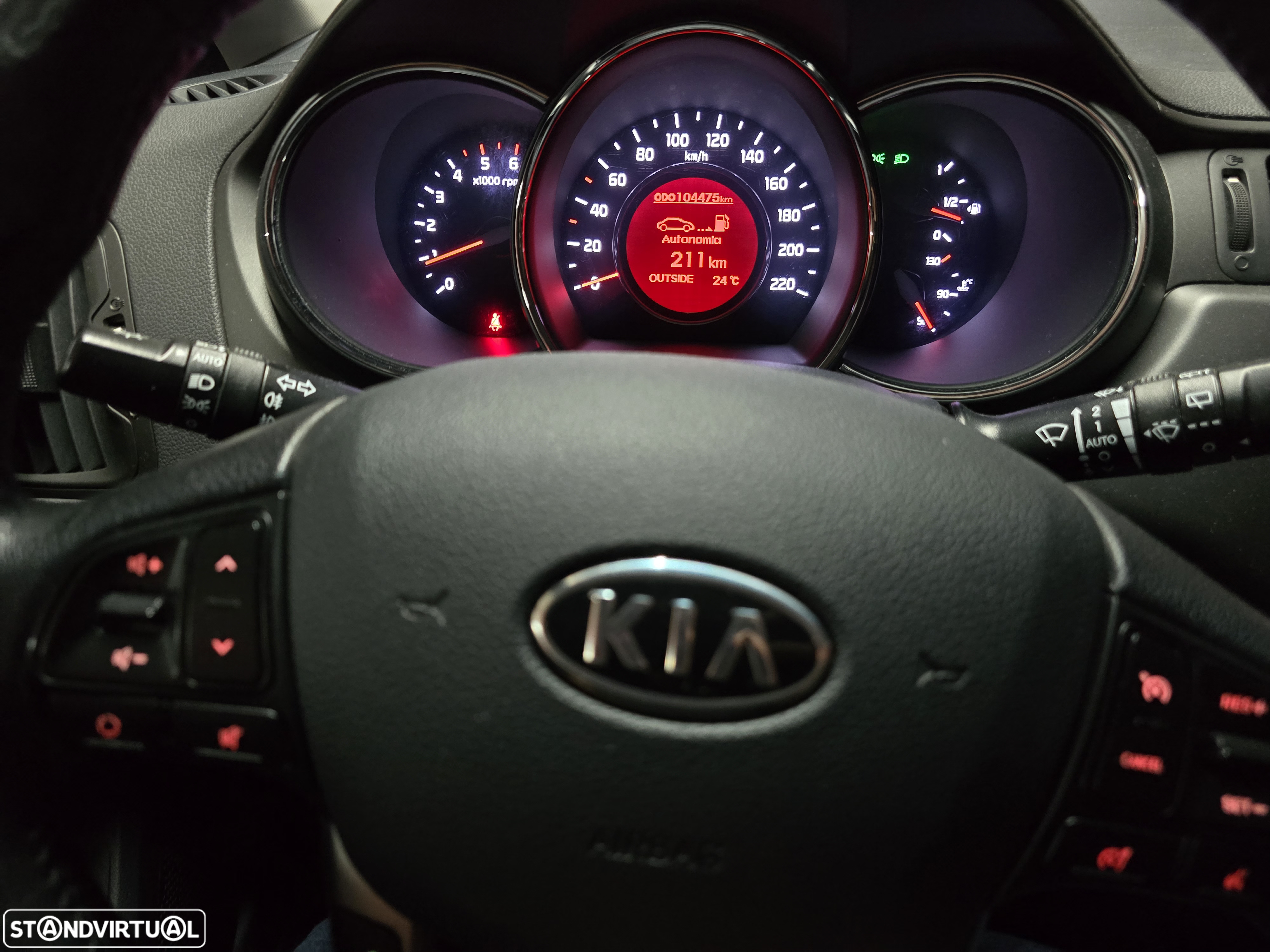 Kia Rio 1.4 CRDi TX Sport - 24