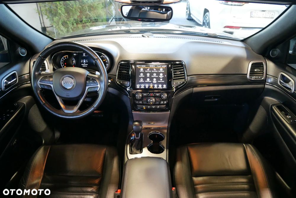Jeep Grand Cherokee - 18