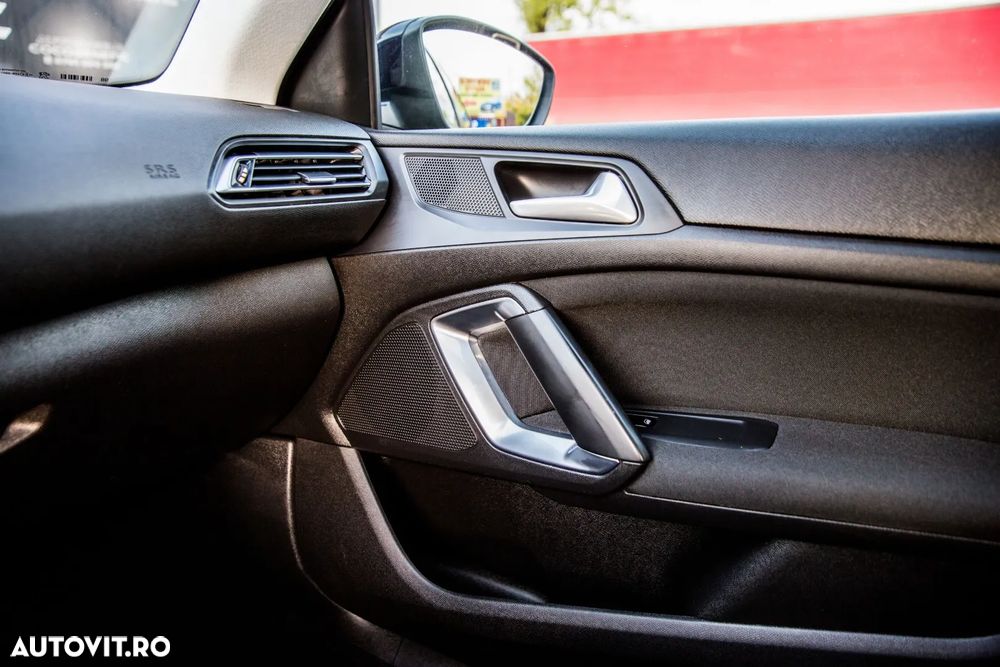 Peugeot 308 SW BlueHDi 100 Stop & Start Active - 23