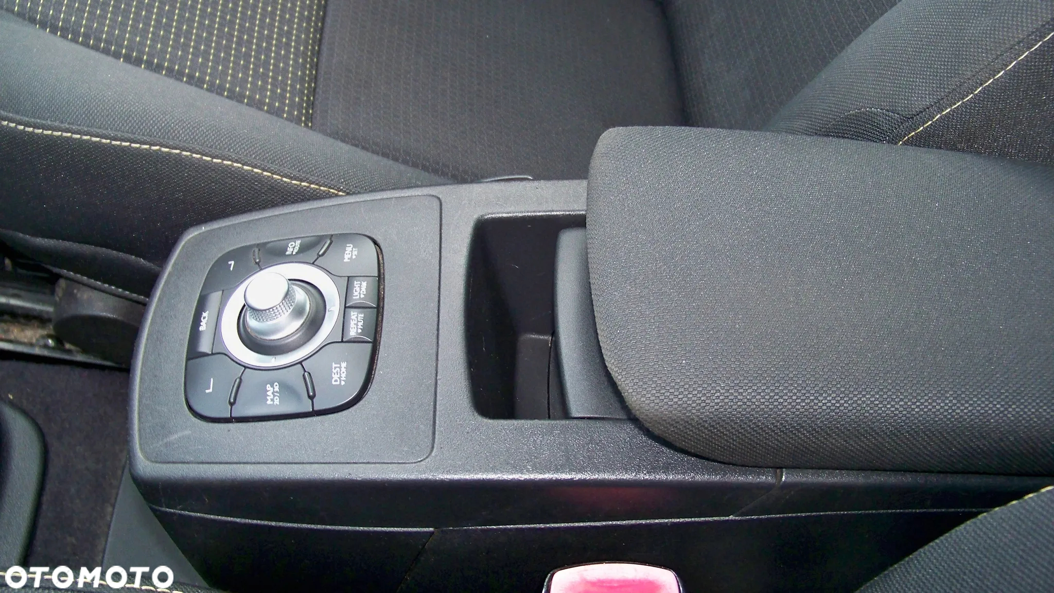 Renault Grand Scenic TCe 130 Bose Edition - 19