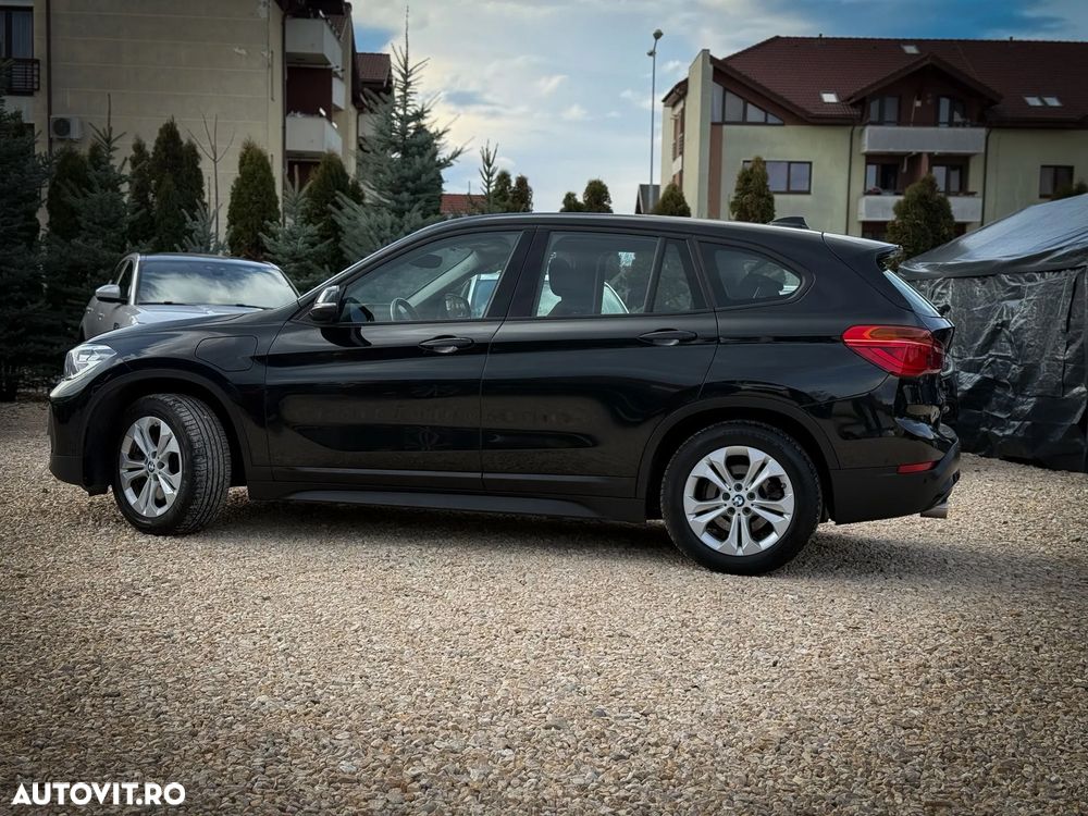 BMW X1 xDrive25e Sport Line - 6